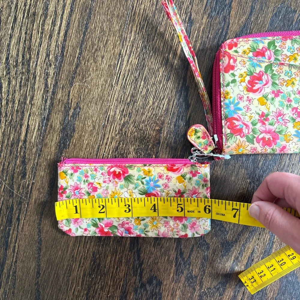 Floral Wristlet and Wallet Set - Picture 10 of 11